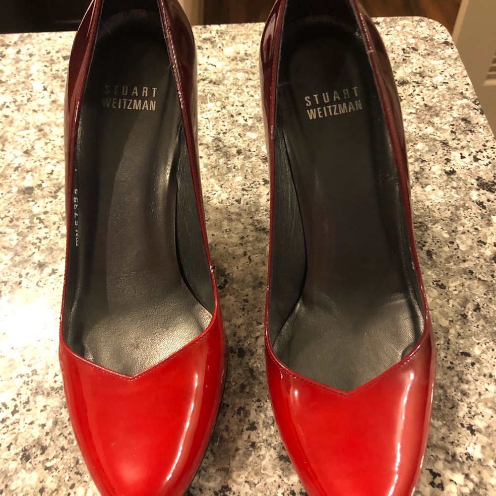 Red 2 Tone Stuart Weitzman high heel pumps - Picture 2 of 4